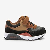 Trainers & Pumps